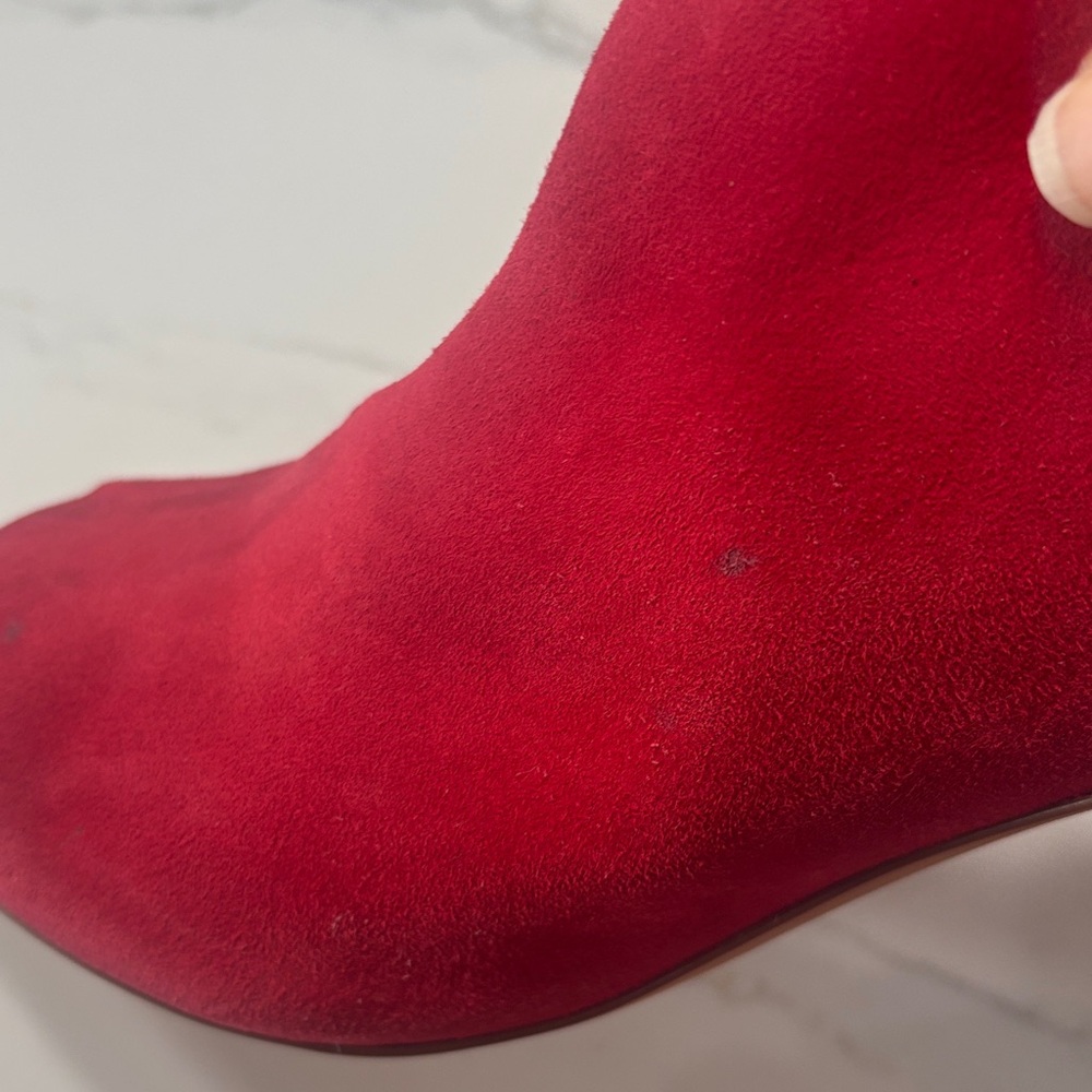 Elegant Red Suede Peep-Toe Heels - Picture 10 of 17